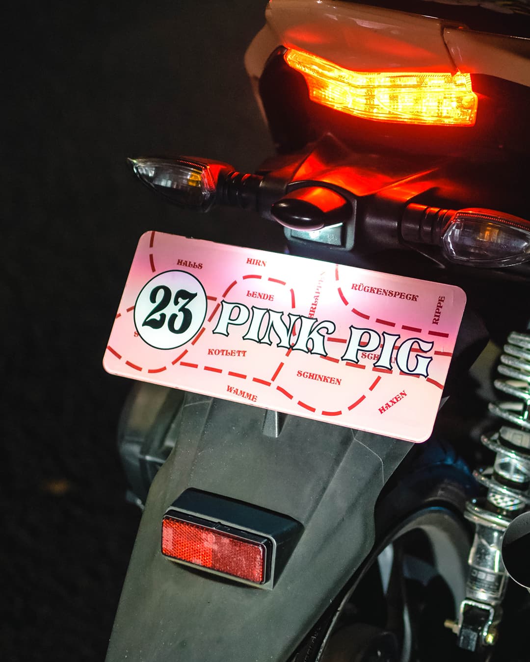 Pink Pig ━ Photo Visual Plate