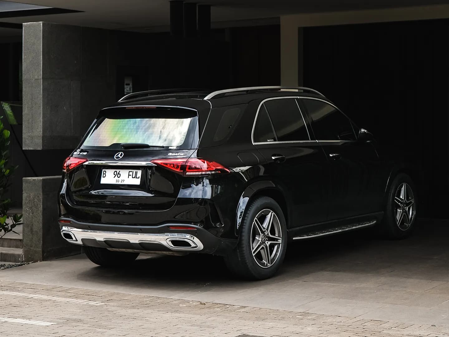 Indonesia License Plate with QR Format ━ Mercedes-Benz GLE 450